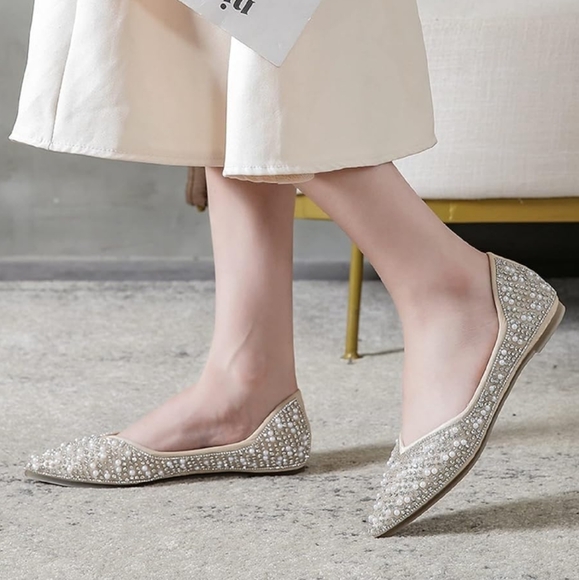 NIB Beige Rhinestone Pearl Jewels Gem Sparkly Pointed Party Flats Shoes 10.5 - Picture 3 of 17